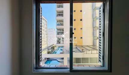 Kitnet à venda na Rua Sampaio Moreira, Embaré, Santos - SP