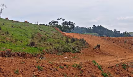 45T-OPORTUNIDADE ÚNICA EM IGARATÁ! 