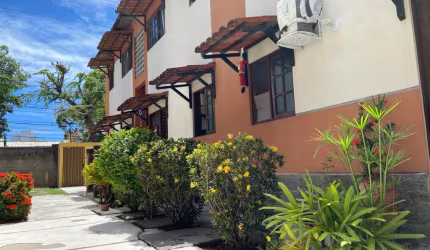 Apartamento com 2 Quartos e 1 banheiro para Alugar, CANDEIAS - 50 m² por R$ 1.650/Mês