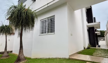 VENDE-SE APARTAMENTO  BAIRRO NOVO GUARUJÁ