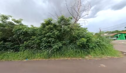 Terreno bem localizado paralelo a Avenida da FEB  Várzea Grande