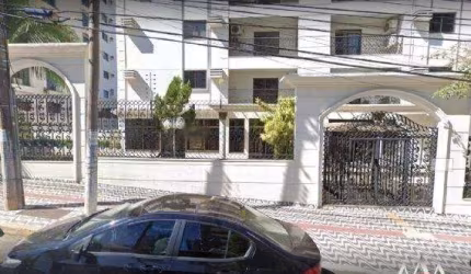 Em ótima localização  apartamento no Edificio Dunhill