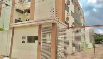 A venda apartamento em ótima localização no Edifício Itapuã