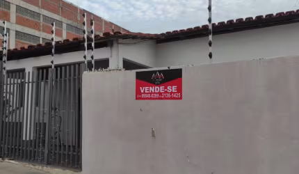 Casa comercial de esquina em ótima localização no Duque de Caxias