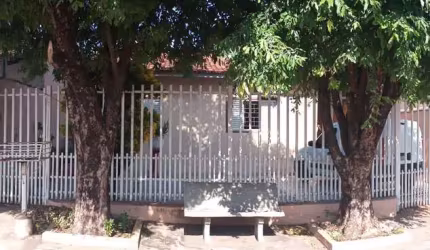 Casa com piscina no Recanto dos Pássaros em Cuiabá