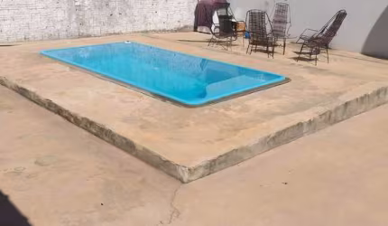 Vende-se terreno com casa no Residencial Novo Mundo