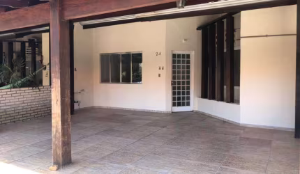 Vende-se casa no Condomínio Dunas do Areão