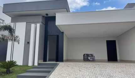 Vende-se casa térrea no Condomínio Belvedere I