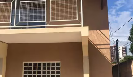 Sobrado esquina bairro Poção