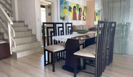 Apartamento com 217 m2 no bairro Quilombo