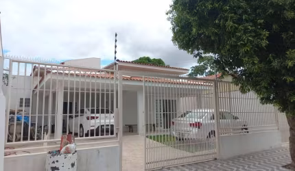 Vendo Casa Terrea  bairro santa Cruz 2