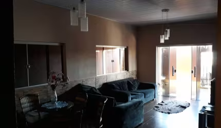Casa  na Avenida Principal CPAI