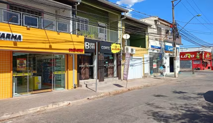 Na Avenida  Imóvel Comercial a Venda CPA 3 gerando renda