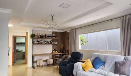 Casa 4 suítes Shangri-la Mobiliada com Piscina Energia Solar
