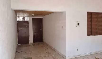 Vendo casa próximo Couto Magalhães 140m² 2 quartos garagem coberta quintal