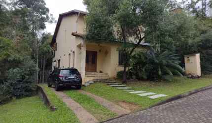 Linda Casa Mobiliada - Condomínio Buena Vista