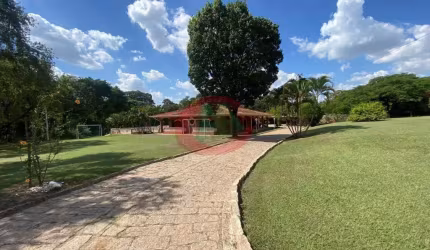 Chácara com 3 Suítes à venda, 6000 m² por R$ 2.690.000 - Recanto das Flores - Indaiatuba/SP