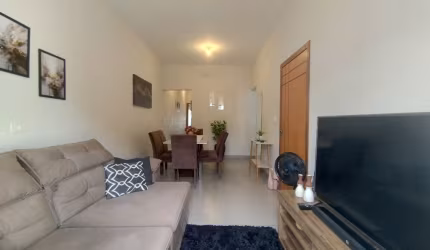 Excelente Casa Semimobiliada