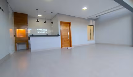 Excelente Casa à Venda