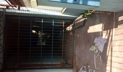 Lote/Terreno para venda possui 550 m2 com loja 100m2 na frente, Bairro Sarandi - Porto Alegre - RS
