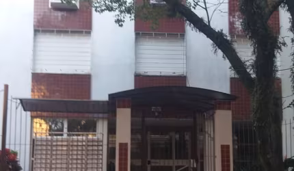 Apartamento 02 dormitórios ,na R Adão Baino Cristo Redentor.