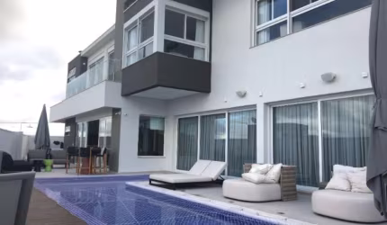 Casa a venda no Bella Citta em Mogi das Cruzes. Casa de altíssimo padrão a venda em Mogi das Cruzes.