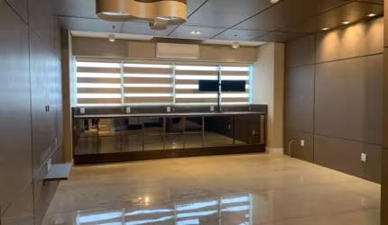 Maravilhosa sala no Helbor Duo Patteo Mogilar, acabamento de primeira linha, mobília impecável, sala comercial lindíssima no Helbor Duo Patteo Mogilar