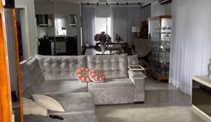 Sobrado à venda no condomínio Bella Cittá - Villagio 2, Mogi das Cruzes. Lindo sobrado totalmente mobiliado com fino acabamento.