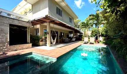 Casa de Luxo em Condomínio: 5 Quartos, 5 Suítes, 3 Salas em Juquehy, São Sebastião-SP - 192m² - Imperdível!