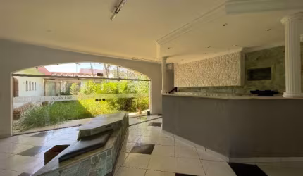 casa térrea comercial para venda ou locação. casa dos sonhos para seu comercio. ampla casa para seu negócio em mogi das cruzes.