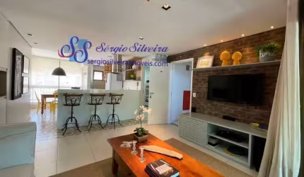 Lindo apartamento no Porto das Dunas com 3 suítes, varanda gourmet. Lazer completo.