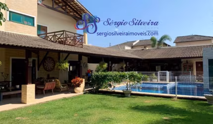 Excelente casa duplex em condomínio fechado com 3 suítes no Eusébio