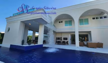 Casa neoclássica de alto padrão no Alphaville Fortaleza.