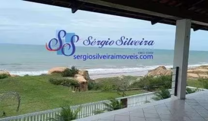 Casa frente mar com 14 suítes em Beberibe - Praia das Fontes.