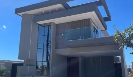 Linda casa de alto padrão na Cidade Alpha com 3 suítes