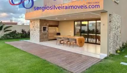 Belíssima casa de alto padrão no Alphaville Ceará