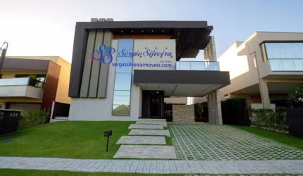 Belíssima casa com 5 suítes no Alphaville Fortaleza.