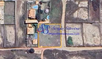 Excelente terreno de esquina com 2.500m²