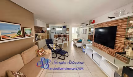 Apartamento pé na areia no Porto das Dunas com 3 suítes.