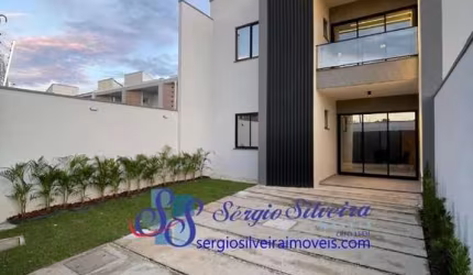 Ampla casa duplex com 4 quartos em Eusébio.