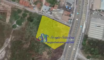 Terreno de esquina em excelente localização com 9.200m².