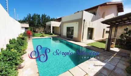 Linda casa duplex no Porto das Dunas com 6 suítes e próximo a praia