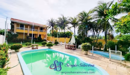 Casa no Porto das dunas duplex com 5 quartos, piscina, deck com churrasqueira.