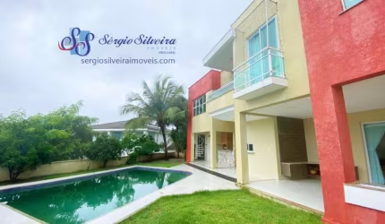 Casa no Alphaville Fortaleza, com 4 suítes, piscina com hidro, varanda gourmet.