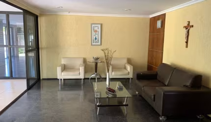 Excelente apartamento á venda, com 195m², 4 suítes, deck com churrasqueira.