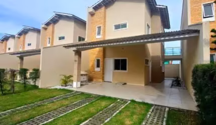 Excelente casa em condomínio fechado no Eusébio com 3 suítes.