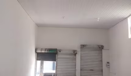 Loja
Rua Principal, próximo a escolas, comercio, ponto de ônibus 
