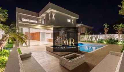 Novíssima Casa à venda no Alphaville Campinas.  04 belíssimas e confortáveis suítes, todas com closets, copa de apoio, master com banheira de imersão.