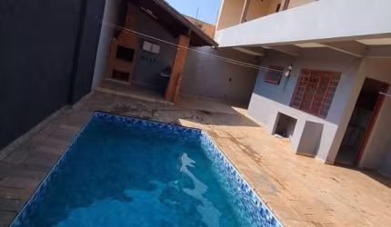 SOBRADO Á VENDA - BELA VISTA