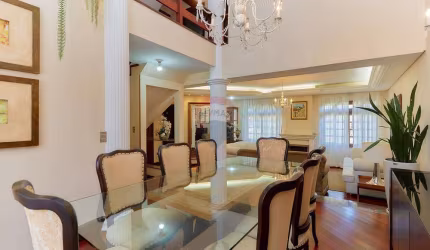 Triplex com 311,41 m² -  5 Quartos no Rebouças.